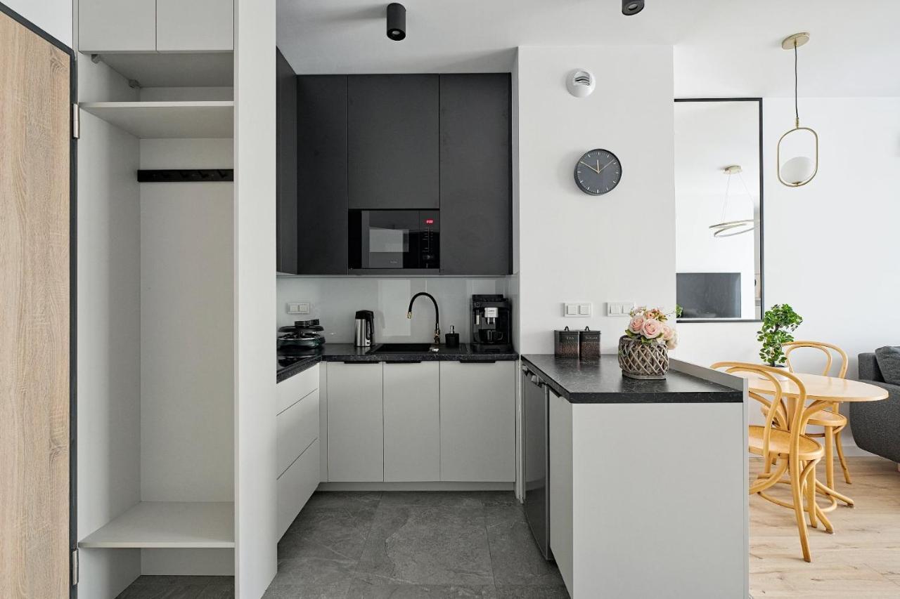 Optykow 3A Cozy Studio Promenada Apartment Varşovia Exterior foto
