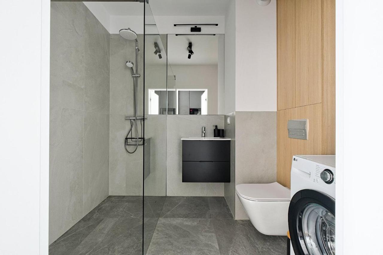 Optykow 3A Cozy Studio Promenada Apartment Varşovia Exterior foto